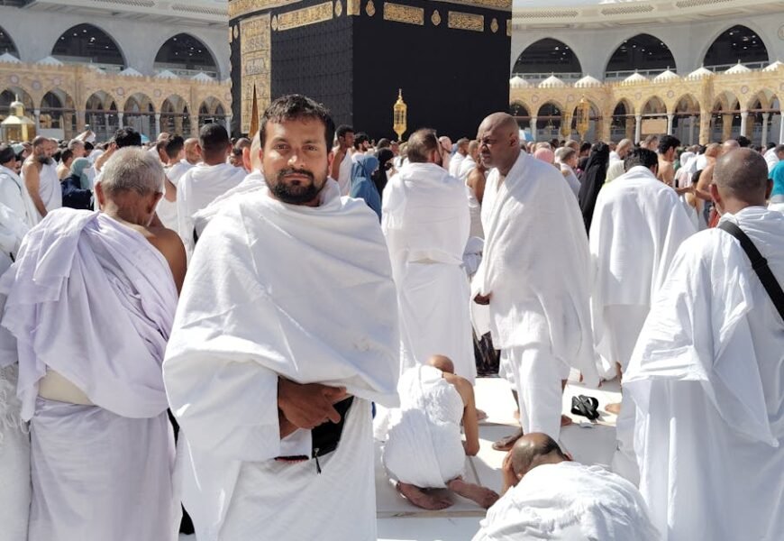 Pilgrims around Kaaba in Mecca